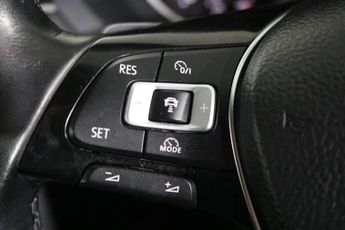 VOLKSWAGEN TIGUAN 1.4 TSI SE Navigation SUV 5dr Petrol DSG 4Motion Euro 6 (s/s) (1