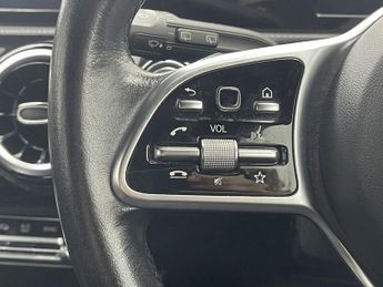 MERCEDES-BENZ A-CLASS 1.3 A180 Sport Hatchback 5dr Petrol 7G-DCT Euro 6 (s/s) (136 ps)