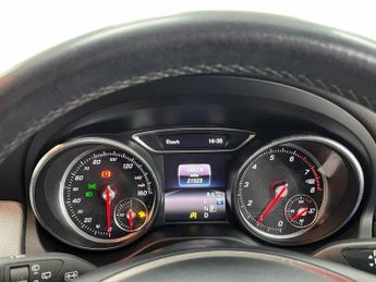 MERCEDES-BENZ 180 1.6 GLA180 GPF Urban Edition SUV 5dr Petrol 7G-DCT Euro 6 (s/s) 