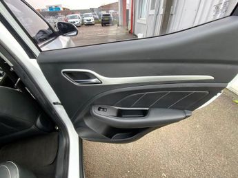 MG MG ZS 44.5kWh Exclusive SUV 5dr Electric Auto (143 ps)