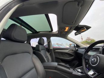 MG MG ZS 44.5kWh Exclusive SUV 5dr Electric Auto (143 ps)