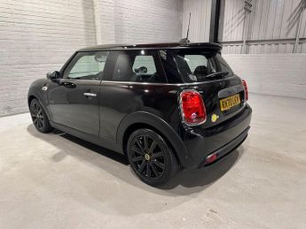 MINI Electric Hatch Cooper SE 32.6kWh Level 3 Hatchback 3dr Electric Auto (184 ps)