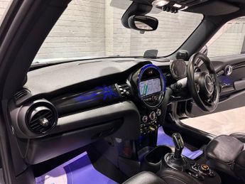 MINI Electric Hatch Cooper SE 32.6kWh Level 3 Hatchback 3dr Electric Auto (184 ps)