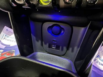 MINI Electric Hatch Cooper SE 32.6kWh Level 3 Hatchback 3dr Electric Auto (184 ps)