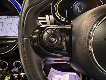MINI Electric Hatch Cooper SE 32.6kWh Level 3 Hatchback 3dr Electric Auto (184 ps)