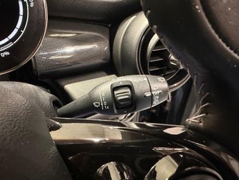 MINI Electric Hatch Cooper SE 32.6kWh Level 3 Hatchback 3dr Electric Auto (184 ps)