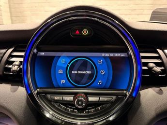 MINI Electric Hatch Cooper SE 32.6kWh Level 3 Hatchback 3dr Electric Auto (184 ps)