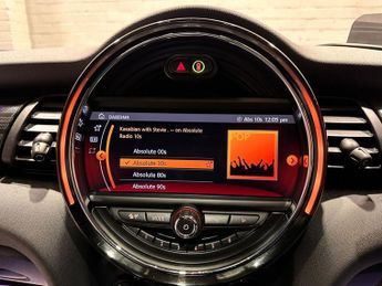 MINI Electric Hatch Cooper SE 32.6kWh Level 3 Hatchback 3dr Electric Auto (184 ps)