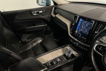 VOLVO XC60 2.0 B5 MHEV Inscription SUV 5dr Petrol Hybrid Auto Euro 6 (s/s) 