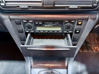 SKODA SUPERB 1.9 TDI Pure Drive Comfort Saloon 4dr Diesel Manual (154 g/km, 1