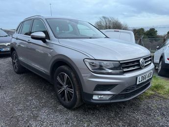 VOLKSWAGEN TIGUAN 2.0 TDI BlueMotion Tech SE Navigation SUV 5dr Diesel DSG 4Motion