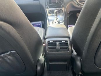 MERCEDES-BENZ C-CLASS 1.8 C180 Kompressor Avantgarde SE Saloon 4dr Petrol Automatic (1