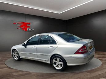 MERCEDES-BENZ C-CLASS 1.8 C180 Kompressor Avantgarde SE Saloon 4dr Petrol Automatic (1