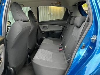 TOYOTA YARIS 1.33 Dual VVT-i Icon Hatchback 5dr Petrol Multidrive S Euro 5 Eu