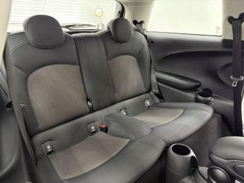 MINI HATCH 1.5 Cooper Classic Hatchback 3dr Petrol Steptronic Euro 6 (s/s) 