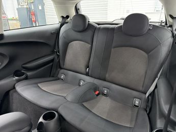 MINI HATCH 1.5 Cooper Classic Hatchback 3dr Petrol Steptronic Euro 6 (s/s) 