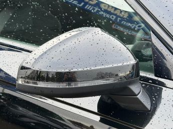 AUDI A4 2.0 TFSI 35 Black Edition Saloon 4dr Petrol S Tronic Euro 6 (s/s