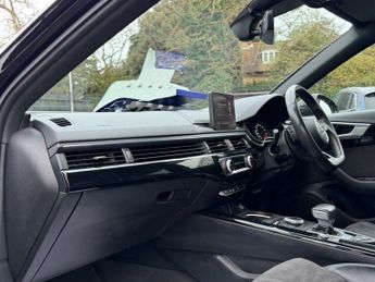 AUDI A4 2.0 TFSI 35 Black Edition Saloon 4dr Petrol S Tronic Euro 6 (s/s