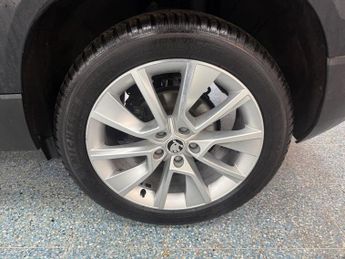 SKODA KAROQ 2.0 TDI SE L SUV 5dr Diesel DSG 4WD Euro 6 (s/s) (150 ps)