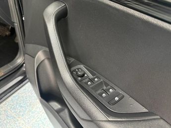 SKODA KAROQ 2.0 TDI SE L SUV 5dr Diesel DSG 4WD Euro 6 (s/s) (150 ps)