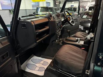 LAND ROVER DEFENDER 2.2 TDCi XS Utility Wagon Double Cab 5dr Diesel AUTOMATIC 4WD MW