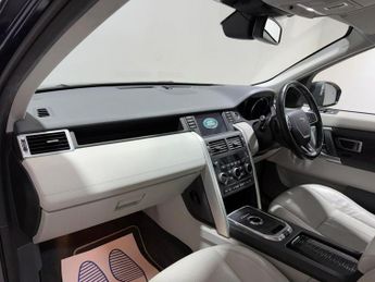 LAND ROVER DISCOVERY SPORT 2.0 TD4 HSE SUV 5dr Diesel Auto 4WD Euro 6 (s/s) (180 ps)