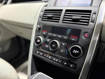 LAND ROVER DISCOVERY SPORT 2.0 TD4 HSE SUV 5dr Diesel Auto 4WD Euro 6 (s/s) (180 ps)