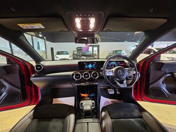 MERCEDES-BENZ A-CLASS 1.3 A180 AMG Line Hatchback 5dr Petrol 7G-DCT Euro 6 (s/s) (136 