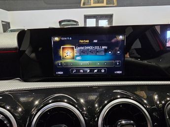 MERCEDES-BENZ A-CLASS 1.3 A180 AMG Line Hatchback 5dr Petrol 7G-DCT Euro 6 (s/s) (136 