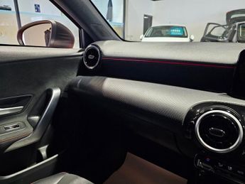 MERCEDES-BENZ A-CLASS 1.3 A180 AMG Line Hatchback 5dr Petrol 7G-DCT Euro 6 (s/s) (136 