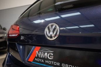 VOLKSWAGEN GOLF 2.0 TSI BlueMotion Tech R Estate 5dr Petrol DSG 4MOTION Euro 6 (