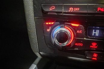 AUDI Q5 2.0 TDI S line Plus SUV 5dr Diesel S Tronic quattro Euro 5 (s/s)