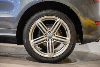 AUDI Q5 2.0 TDI S line Plus SUV 5dr Diesel S Tronic quattro Euro 5 (s/s)