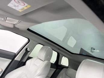 LAND ROVER RANGE ROVER EVOQUE 2.0 TD4 HSE Dynamic SUV 5dr Diesel Auto 4WD Euro 6 (s/s) (180 ps