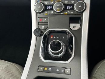 LAND ROVER RANGE ROVER EVOQUE 2.0 TD4 HSE Dynamic SUV 5dr Diesel Auto 4WD Euro 6 (s/s) (180 ps
