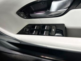 LAND ROVER RANGE ROVER EVOQUE 2.0 TD4 HSE Dynamic SUV 5dr Diesel Auto 4WD Euro 6 (s/s) (180 ps