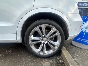 AUDI Q3 2.0 TDI S line SUV 5dr Diesel S Tronic quattro Euro 5 (s/s) (177