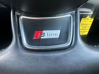 AUDI Q3 2.0 TDI S line SUV 5dr Diesel S Tronic quattro Euro 5 (s/s) (177