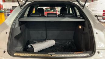 AUDI Q3 2.0 TDI S line SUV 5dr Diesel S Tronic quattro Euro 5 (s/s) (177