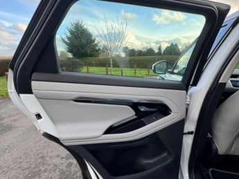 LAND ROVER RANGE ROVER EVOQUE 2.0 D150 S SUV 5dr Diesel Auto 4WD Euro 6 (s/s) (150 ps)