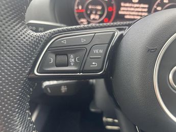 AUDI Q2 1.6 TDI 30 S line SUV 5dr Diesel S Tronic Euro 6 (s/s) (116 ps)