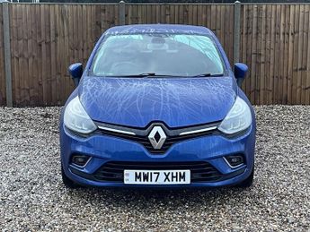 RENAULT CLIO 1.2 TCe Signature Nav Hatchback 5dr Petrol EDC Euro 6 (s/s) (120