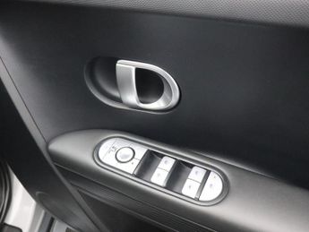 HYUNDAI IONIQ 5 73kWh Premium Hatchback 5dr Electric Auto (217 ps)