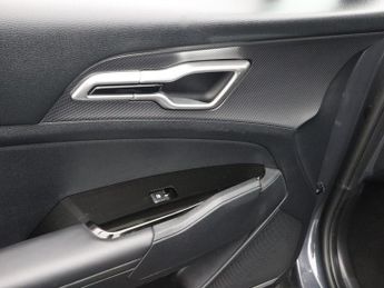 KIA SPORTAGE 1.6 T-GDi Launch Edition SUV 5dr Petrol Manual Euro 6 (s/s) (148