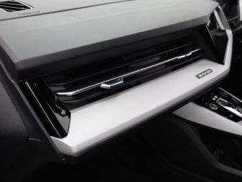 AUDI Q4 E-TRON 35 Sport SUV 5dr Electric Auto 55kWh (170 ps)