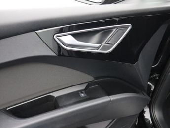 AUDI Q4 E-TRON 35 Sport SUV 5dr Electric Auto 55kWh (170 ps)