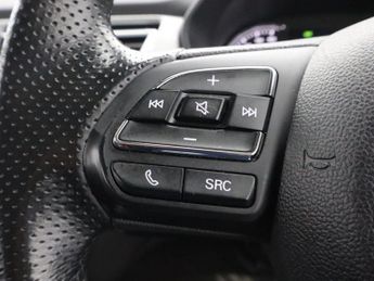 MG MG 5 61.1kWh Exclusive Long Range Estate 5dr Electric Auto (156 ps)