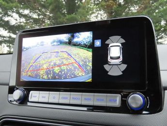 HYUNDAI KONA 64kWh Premium SUV 5dr Electric Auto (10.5kW Charger) (204 ps)