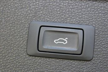 AUDI Q5 2.0 TDI 40 Sport SUV 5dr Diesel S Tronic quattro Euro 6 (s/s) (1