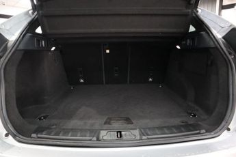 JAGUAR F-PACE 2.0 D180 R-Sport SUV 5dr Diesel Auto AWD Euro 6 (s/s) (180 ps)